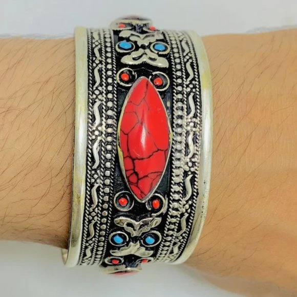 Single Kuchi Tribal Cuff Bracelet: Red Stone Boho Jewelry - Picture 5 of 12